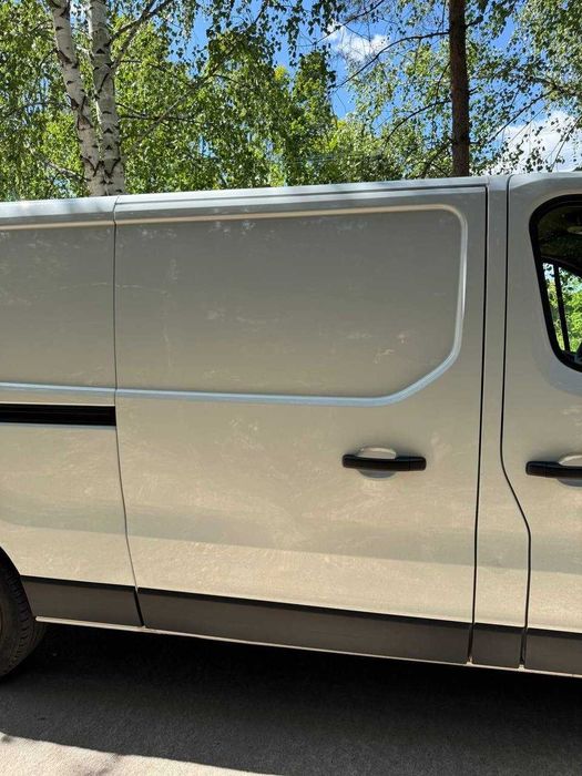 Дверь дверка двері здвижні праві Renault Trafic 3,4 2014-2025