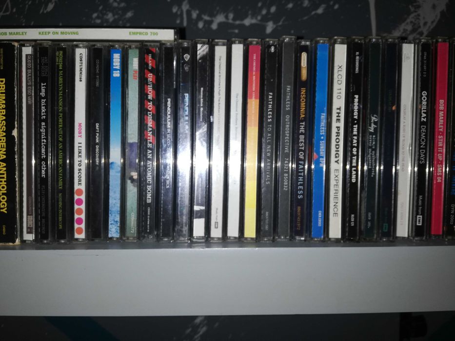 Zestaw 102 płyt cd z muzyka
