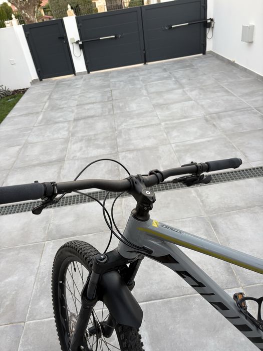 Giant Stance mtb pneus 27,5, suspensao dupla e droper post