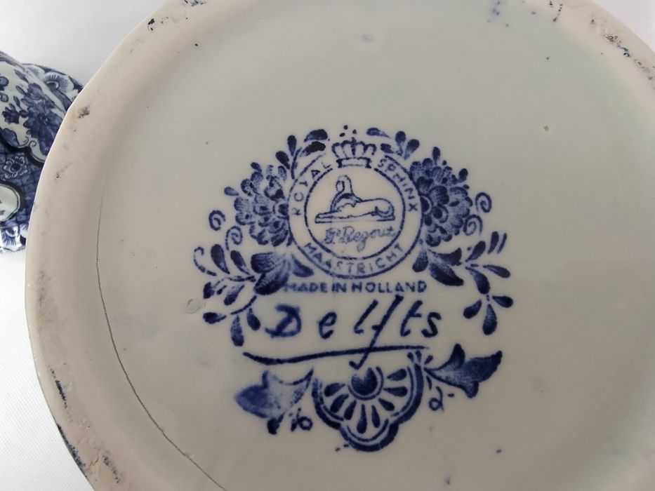 Wazon Delft. Amfora.