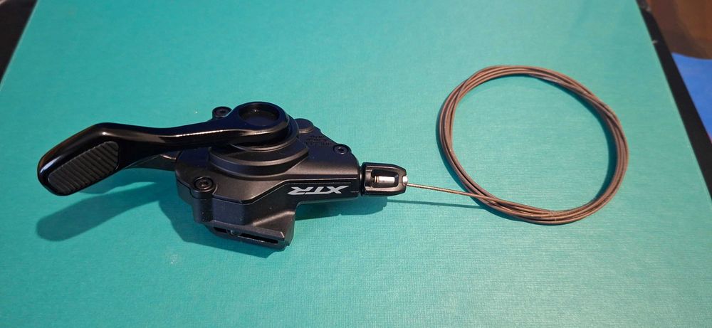 Alavanca de mudanças lado direito - XTR M9100 12V