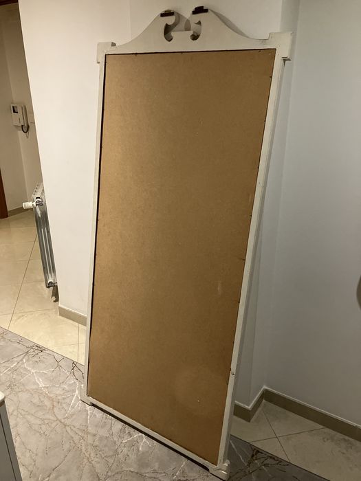 Espelho Antigo em Madeira Branco e Dourado