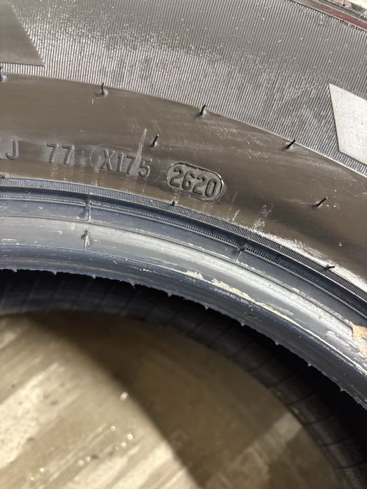 Opony zimowe Pirelli 215/75/16C