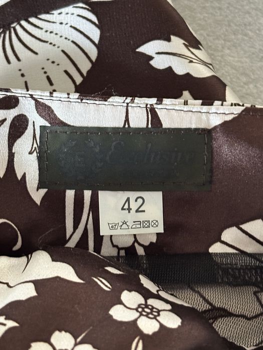 Nowa spódniczka bez metki marki Exclusive rozmiar 42