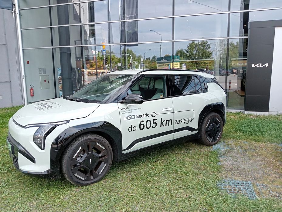 Kia EV3 204KM 81,4 KWH GT-Line+COM 5-osobowa, Kolor: AVENTURINE GREEN