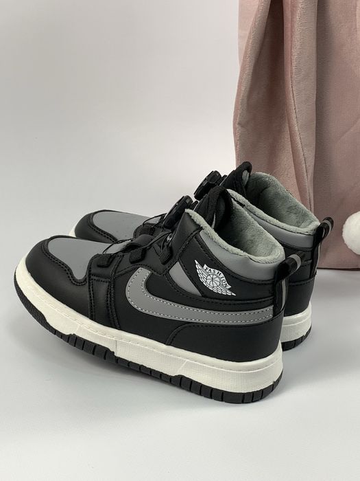 Теплі дитячі кросівки, хайтопи | Ціна 695 грн| 26-31 розміри