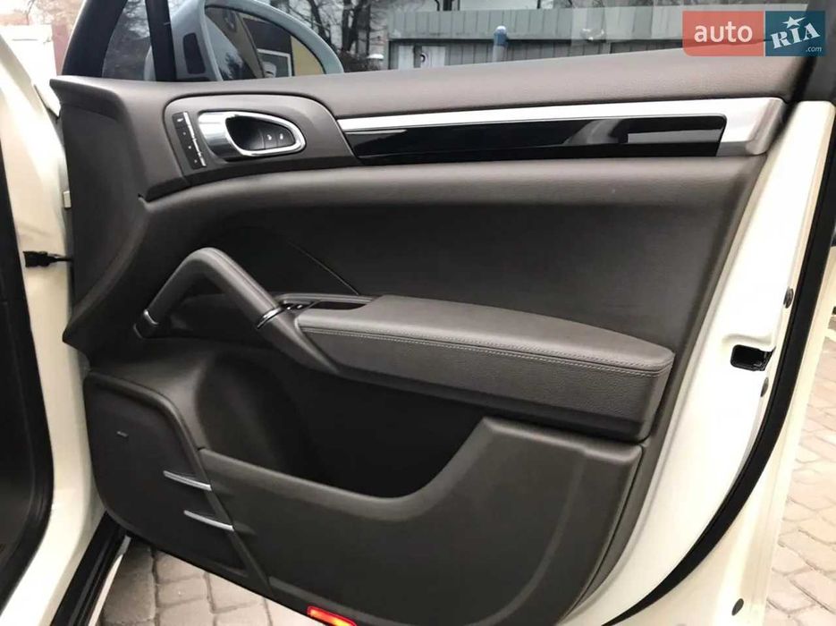 Porsche Cayenne Порше Кайєн 2017 обмін на авто або житлову нерухомість