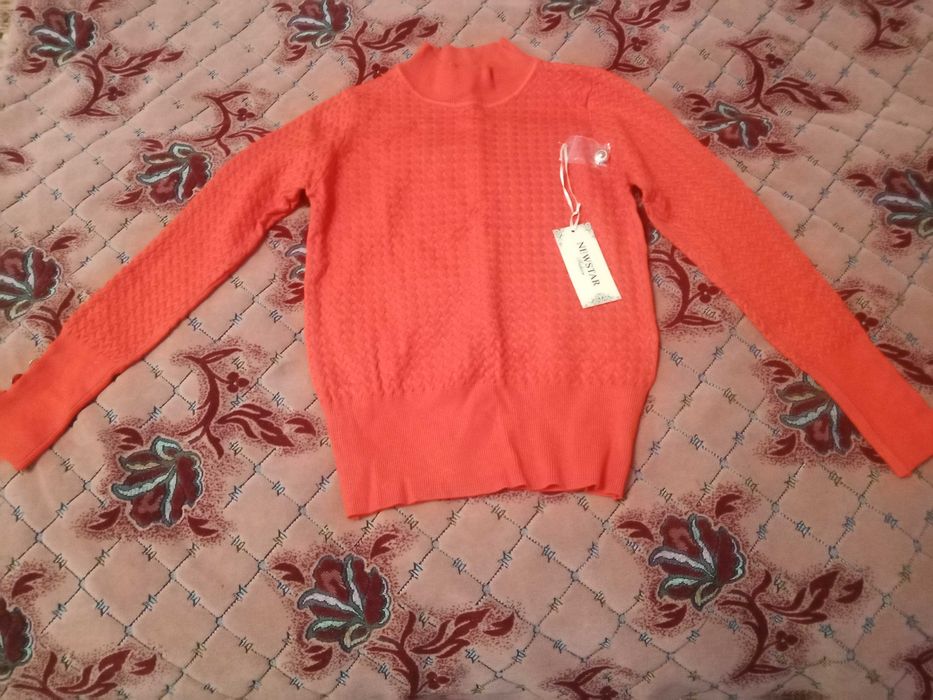 Светер жіночий,розмір  L/Xl