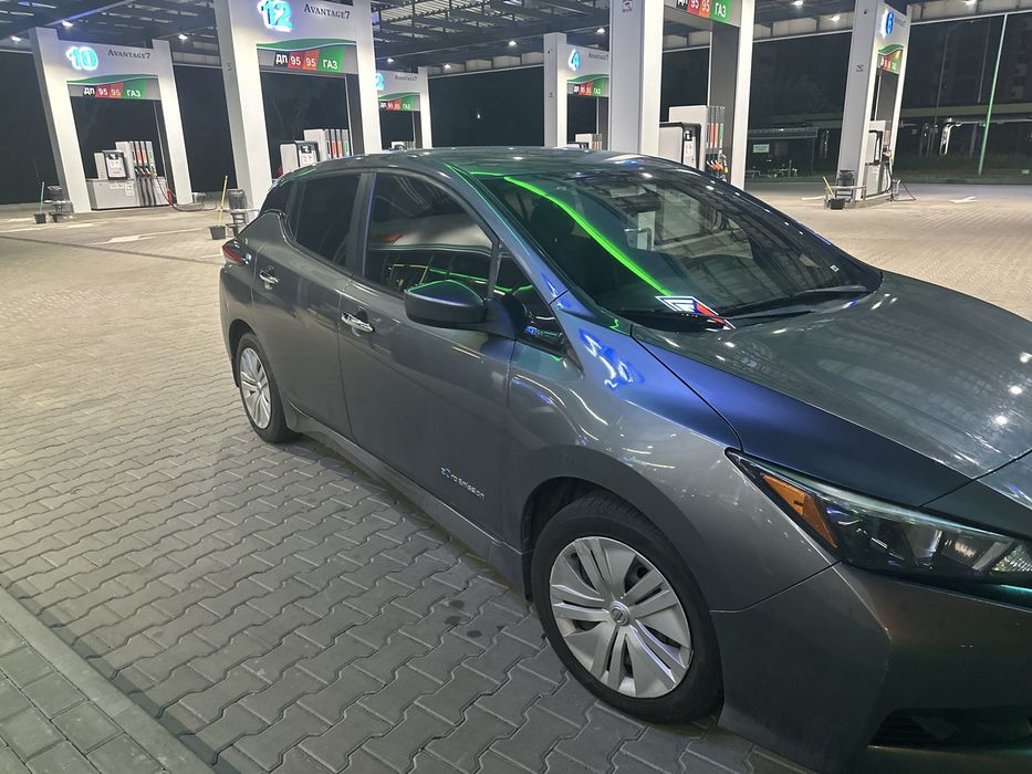 Nissan leaf 2018