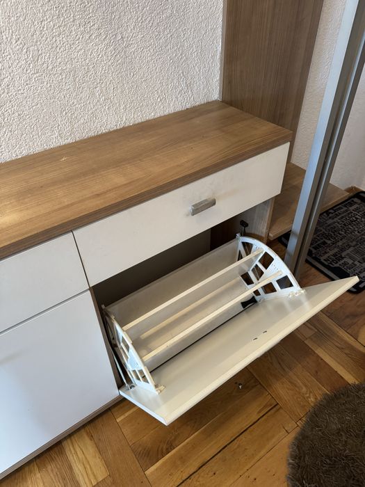 Komplet mebli do przedpokoju