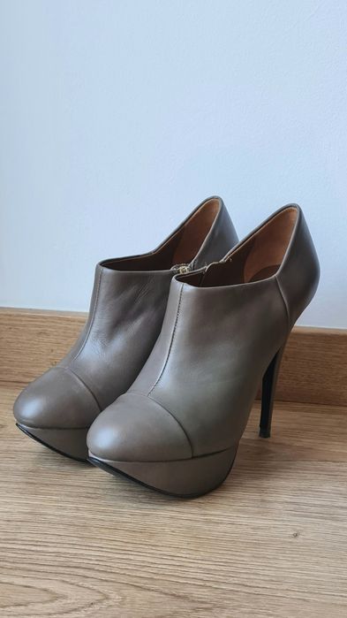 Botins salto alto e plataforma ZARA
