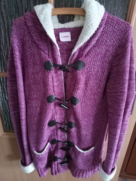 Sweter rozpinany damski z kapturem rozmiar 40/42.