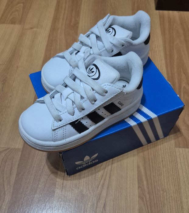 Sapatilhas adidas campus 00s 25