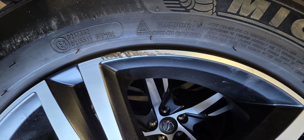 Koła opony letnie 19 5x108 Volvo xc40 xc60 xc90 235/50/19 Michelin Now