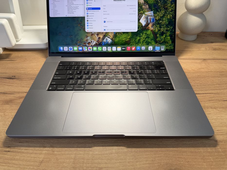 MacBook Pro 16’ 2021 M1 Pro 16GB RAM 1TB SSD