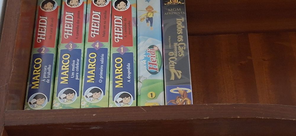 Conjunto de Cassetes VHS