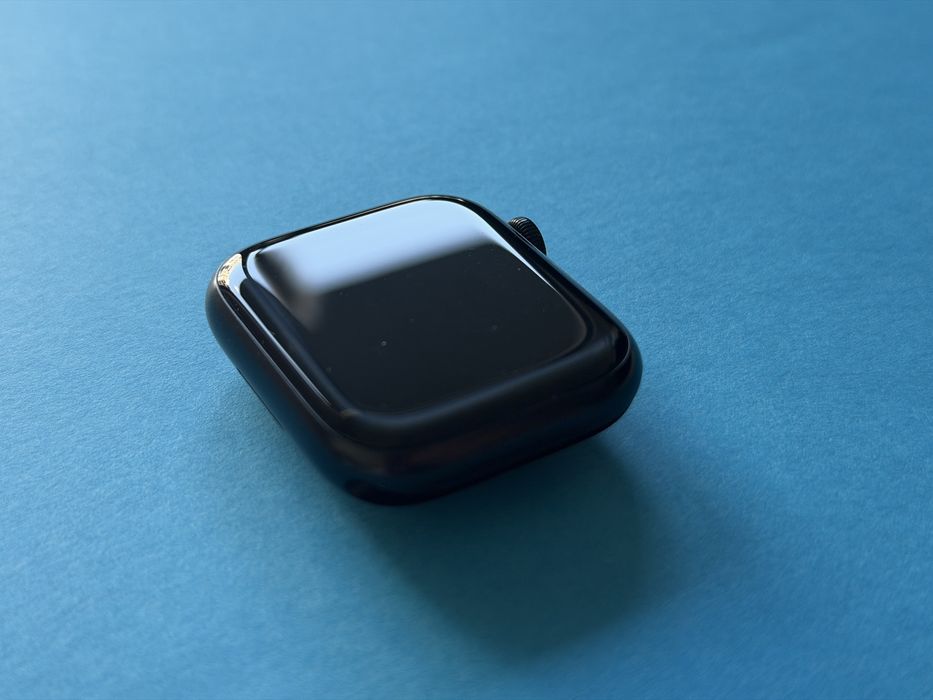 Apple Watch 8 45mm GPS+Cellular w kolorze Midnight