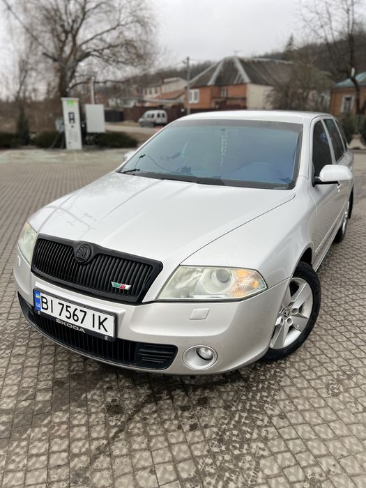 Skoda VRS 2.0 бензин 2006 год