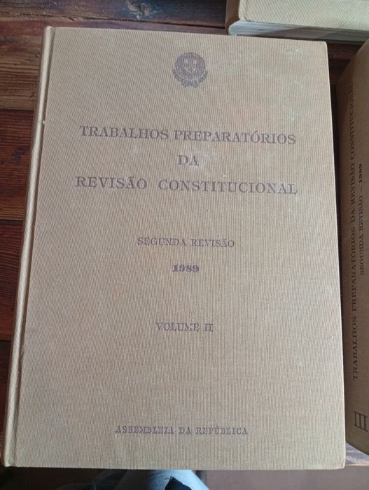 Trabalhos Preparatórios da Revisão Constitucional – 1989” (3 Volumes)