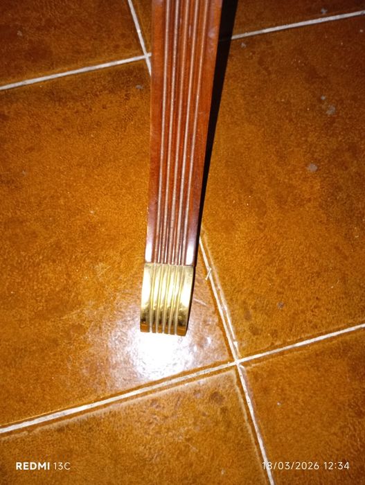 Mesa redonda extensível mogno