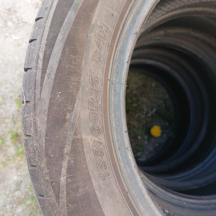 Sprzedam opony 185/60 R15