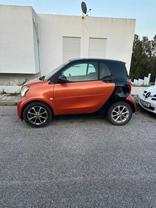 Smart de 2014 com apenas 58.000 km