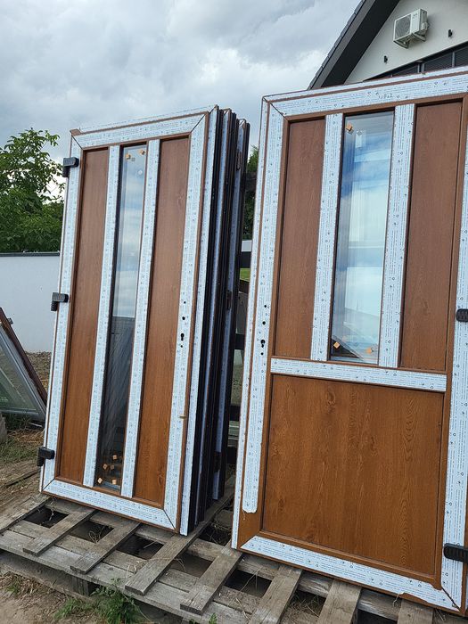 Drzwi zewnętrzne PCV 100 x210