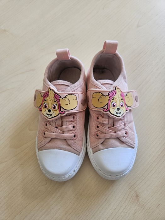 Buty dla  dziewczynki 2 pary