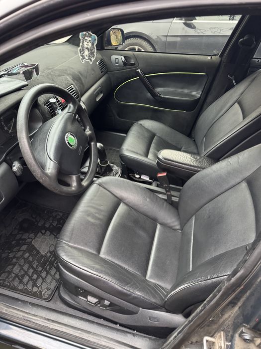 Шкода октавія тур 1,9 tdi
