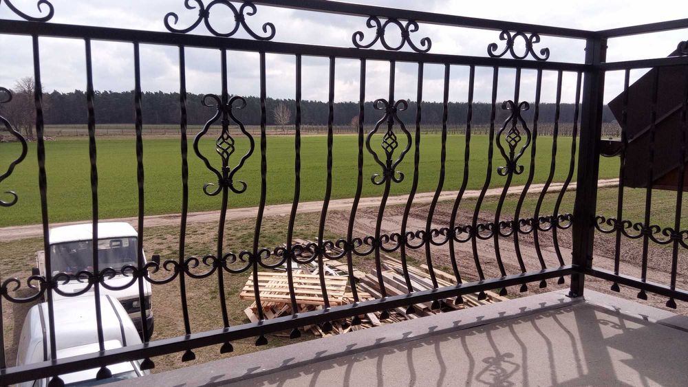 Balustrada balkonowa taras piękna kuta barierka na wymiar każdy kolor