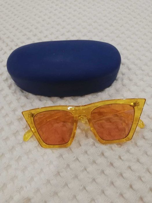 Oculos de sol, amarelo