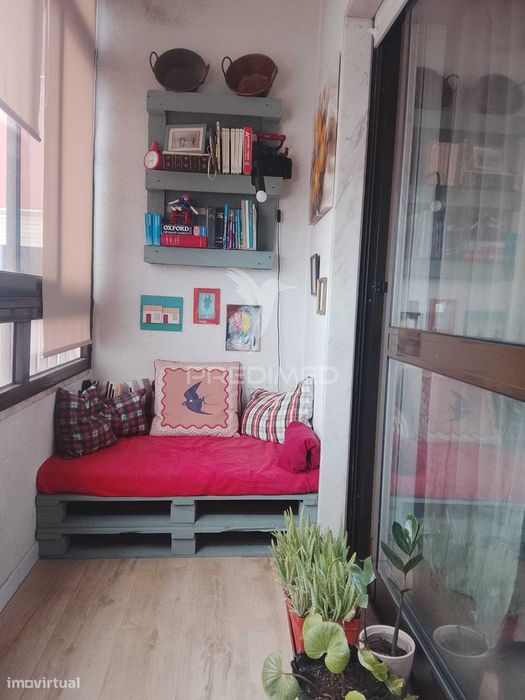 T3 com 110 m² no Fogueteiro — Espaço, luminosidade e localização!
