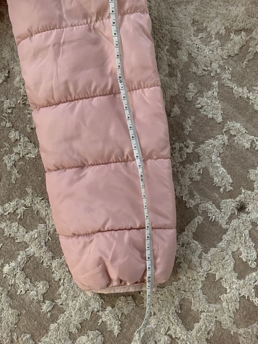 Куртка для дівчинки 140 см в гарному стані
