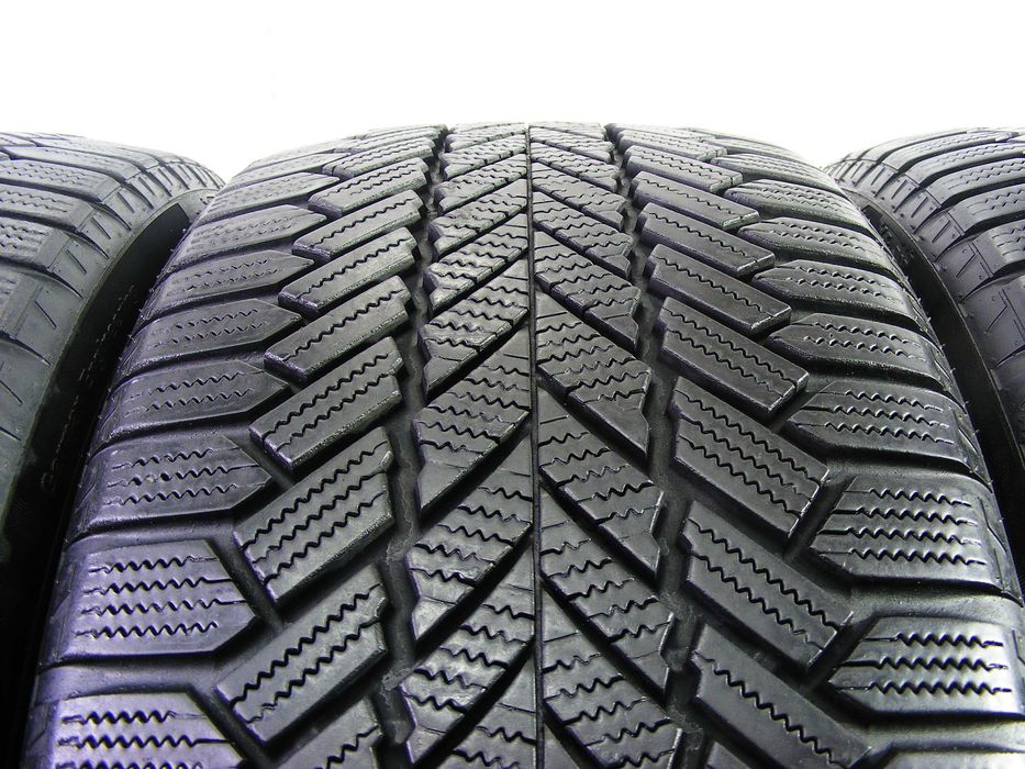 Зимова гума 235/45/18 -4 шт. Giti Winter W1 .