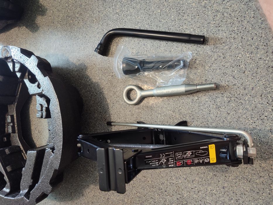 Домкрат Вольво Хс 40 Volvo XC40