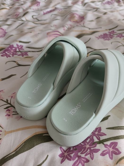 Klapki damskie TOMS 36-37