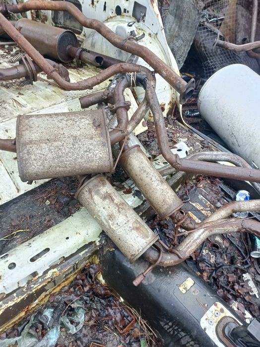 Штани резонатор форд ескорт колектор глушак