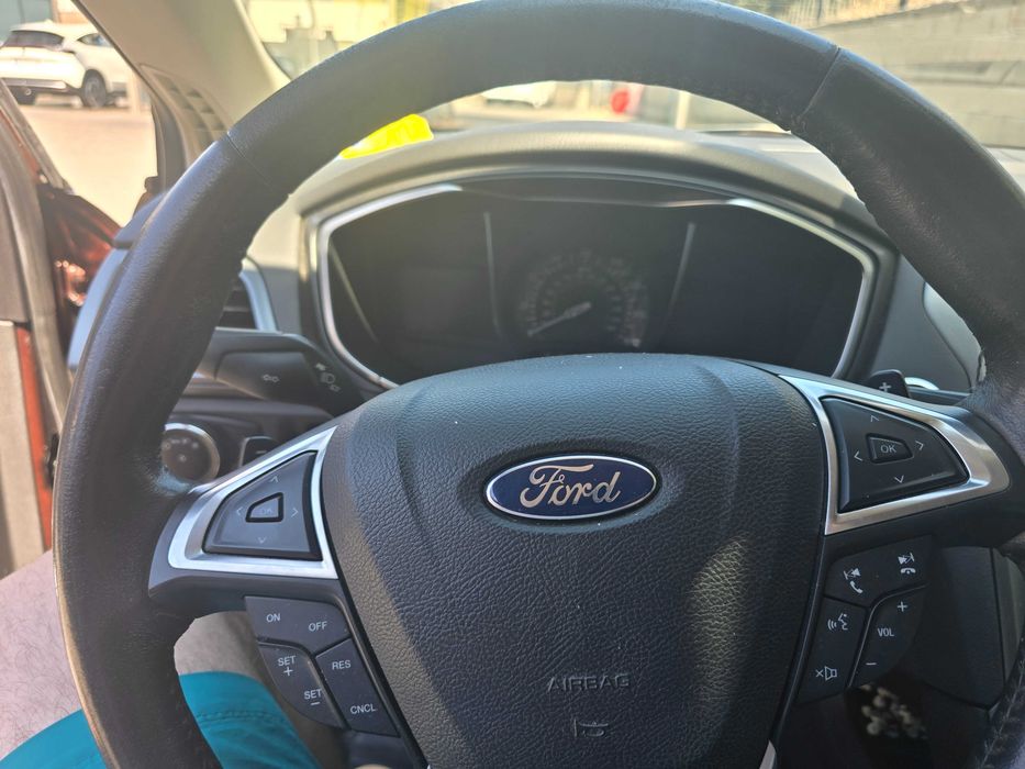 Авто Ford Fusion 2014