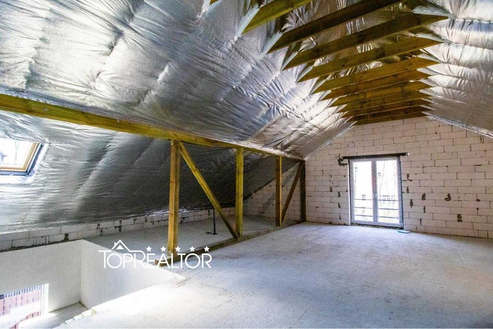 У продажі 2-поверховий будинок в селищі Лісне! лесопарк