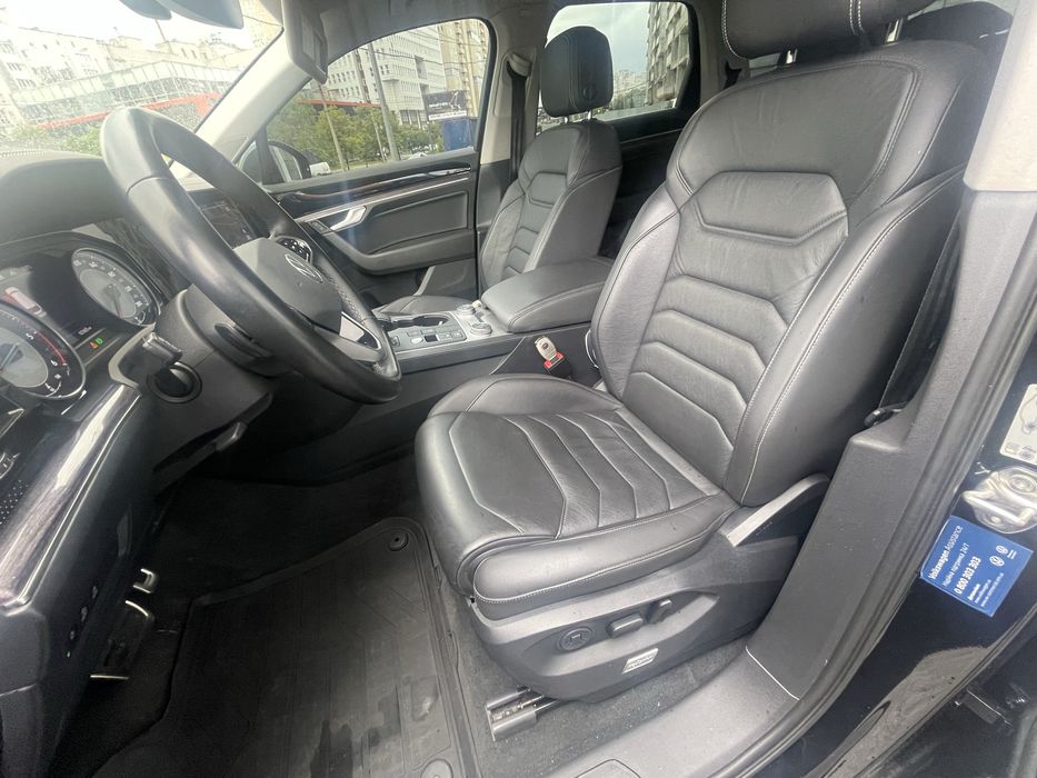 Продам VW Touareg 2021