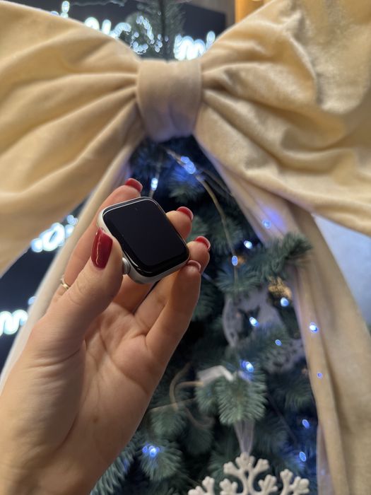 Apple Watch SE 2 40 Silver хороший стан повний комлект IGRAND Костюшка