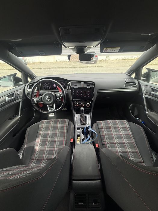 Volkswagen Golf — fotografia 11