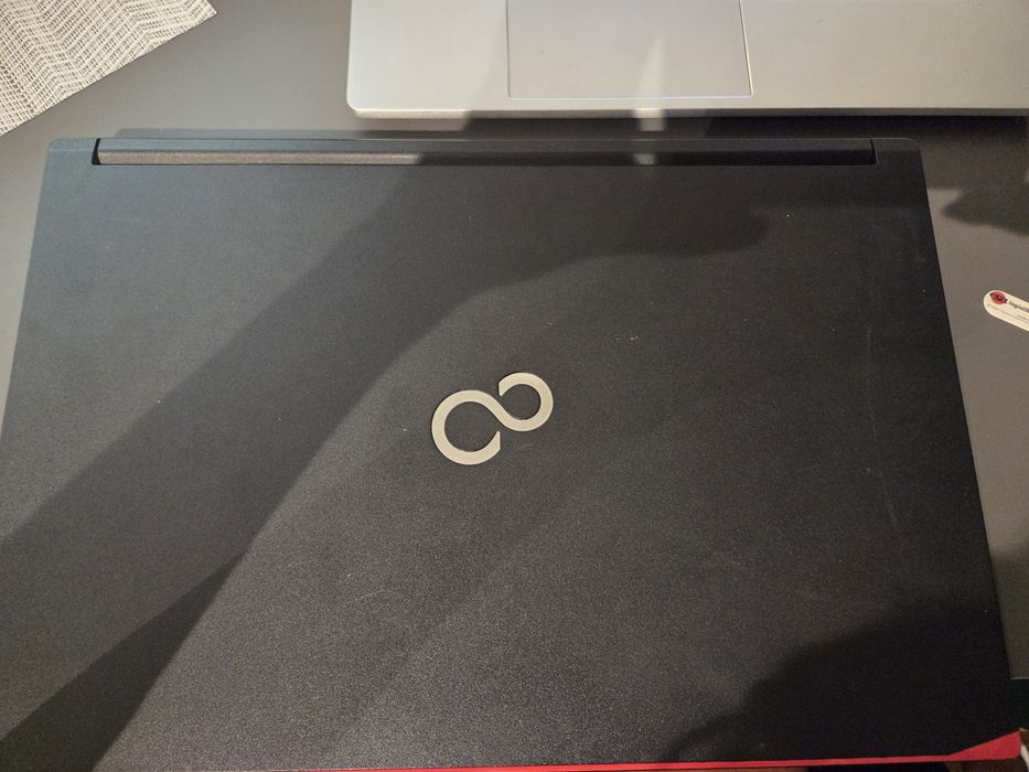 LAPTOPY Fujitsu Lifebook E series