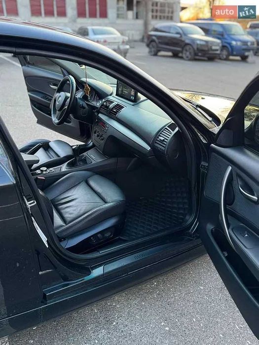 Автомобіль BMW 116D