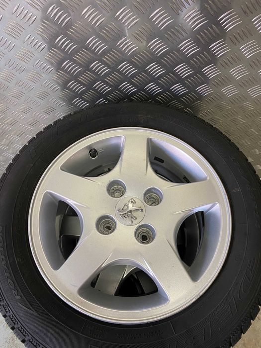 Koła Peguot 106, 205, 306, 4x108 Debica 175/65R14 Adax Koźle