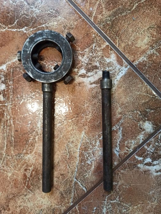 Ручні інструменти ( СРСР), плашкотримач