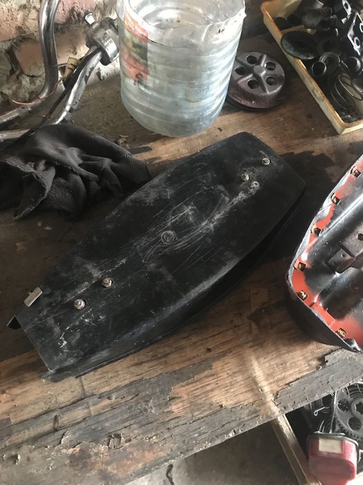 Продам сидіння на мопед карпати