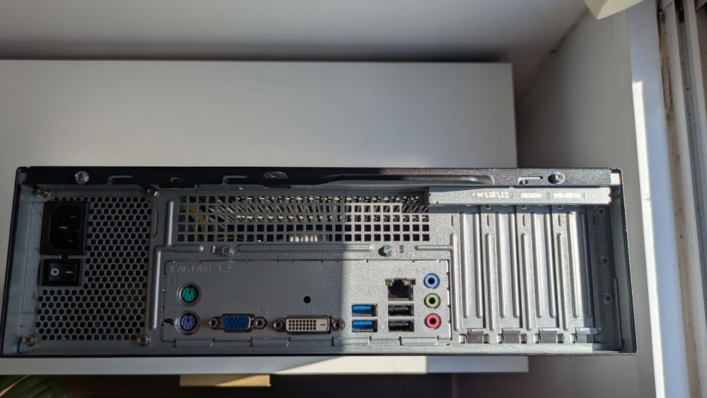 Computador Desktop Fujitsu Esprimo E420 - Rápido (SSD + HDD) - Windows 11 Pro