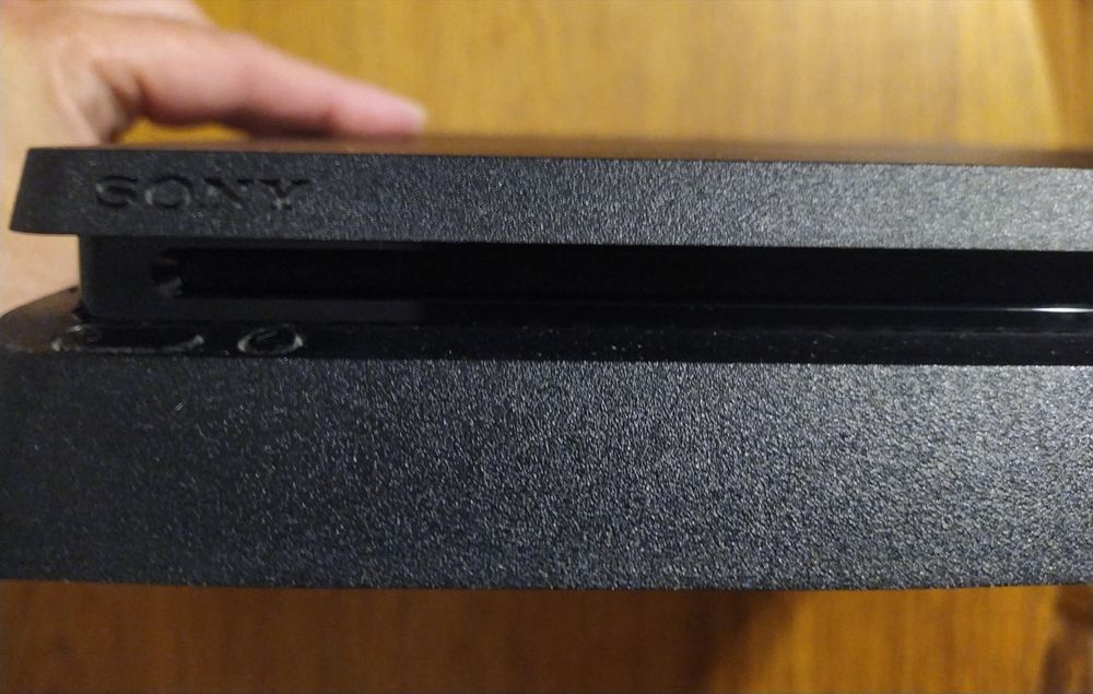 Konsola SONY PLAYSTATION 4 PS4 Slim 1TB + 2 Pady SONY DualShock4 - stan bdb.