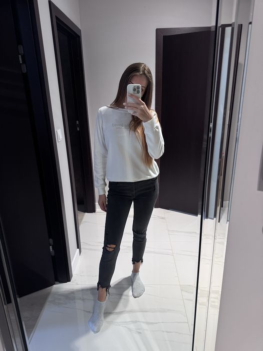 Dżinsy damskie pull&bear